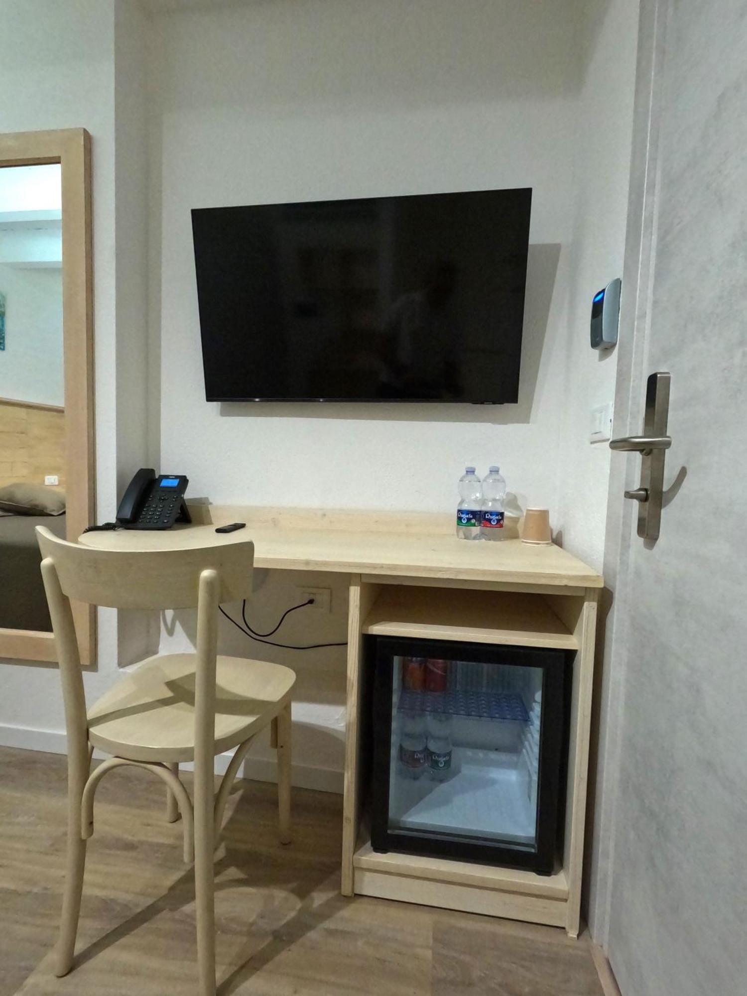 Hotel Week End Porto Santo Stefano  Ngoại thất bức ảnh